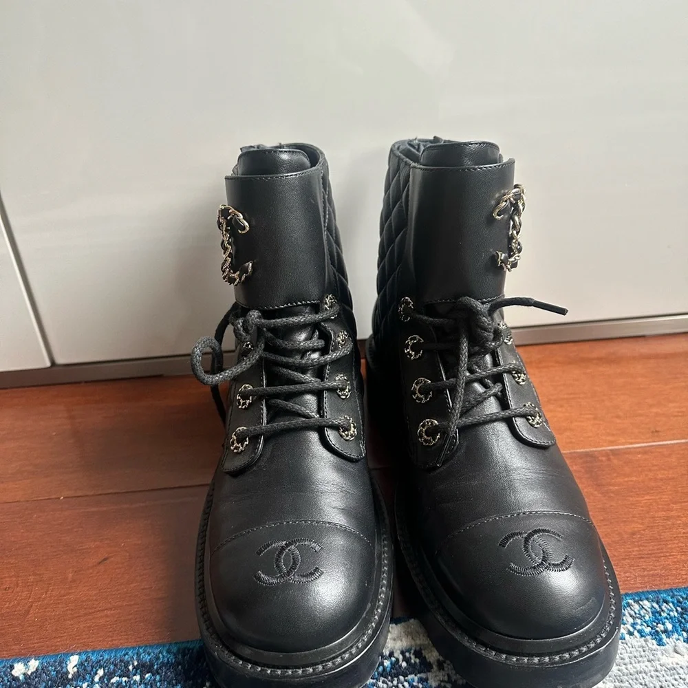 Chanel CC Calfskin Quilted Lace Up Combat Boots 38 - Picture 2 of 7